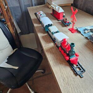 Old Christmas display train